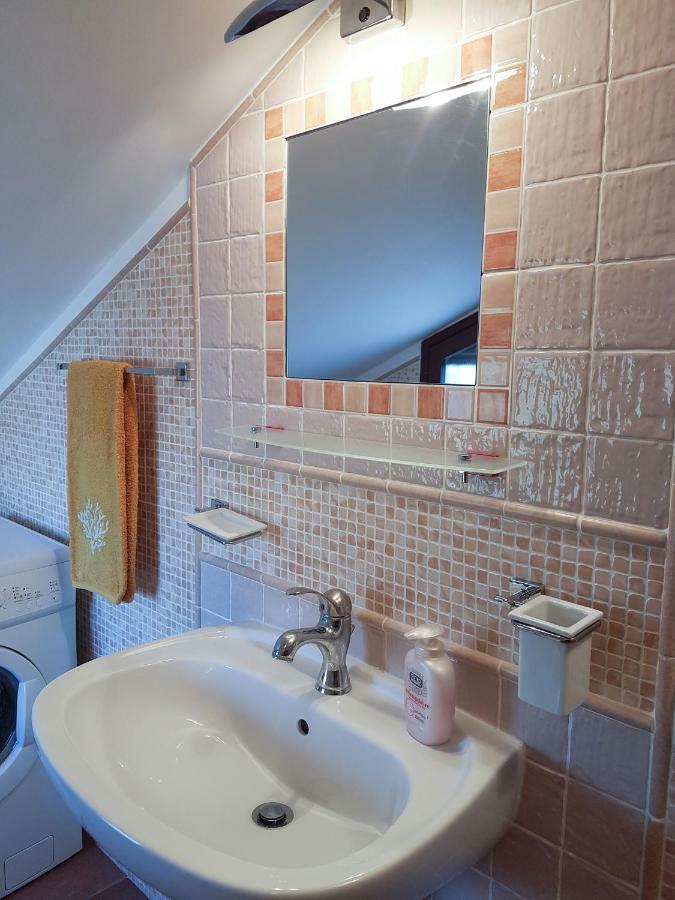Villa Mansarda Con Vista Piscina à Campofelice Di Roccella Extérieur photo